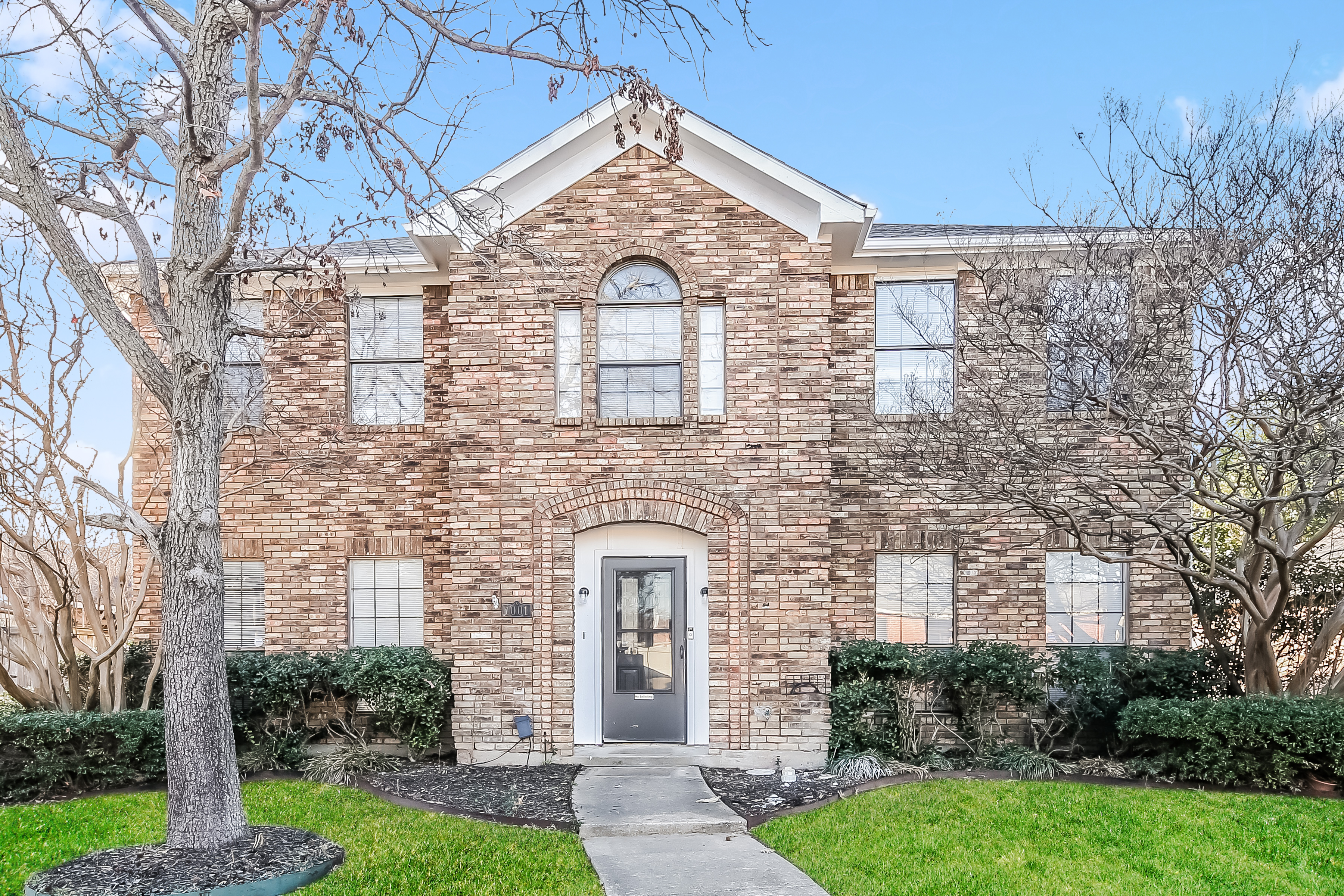 1001 Country Ln Allen, TX 75002